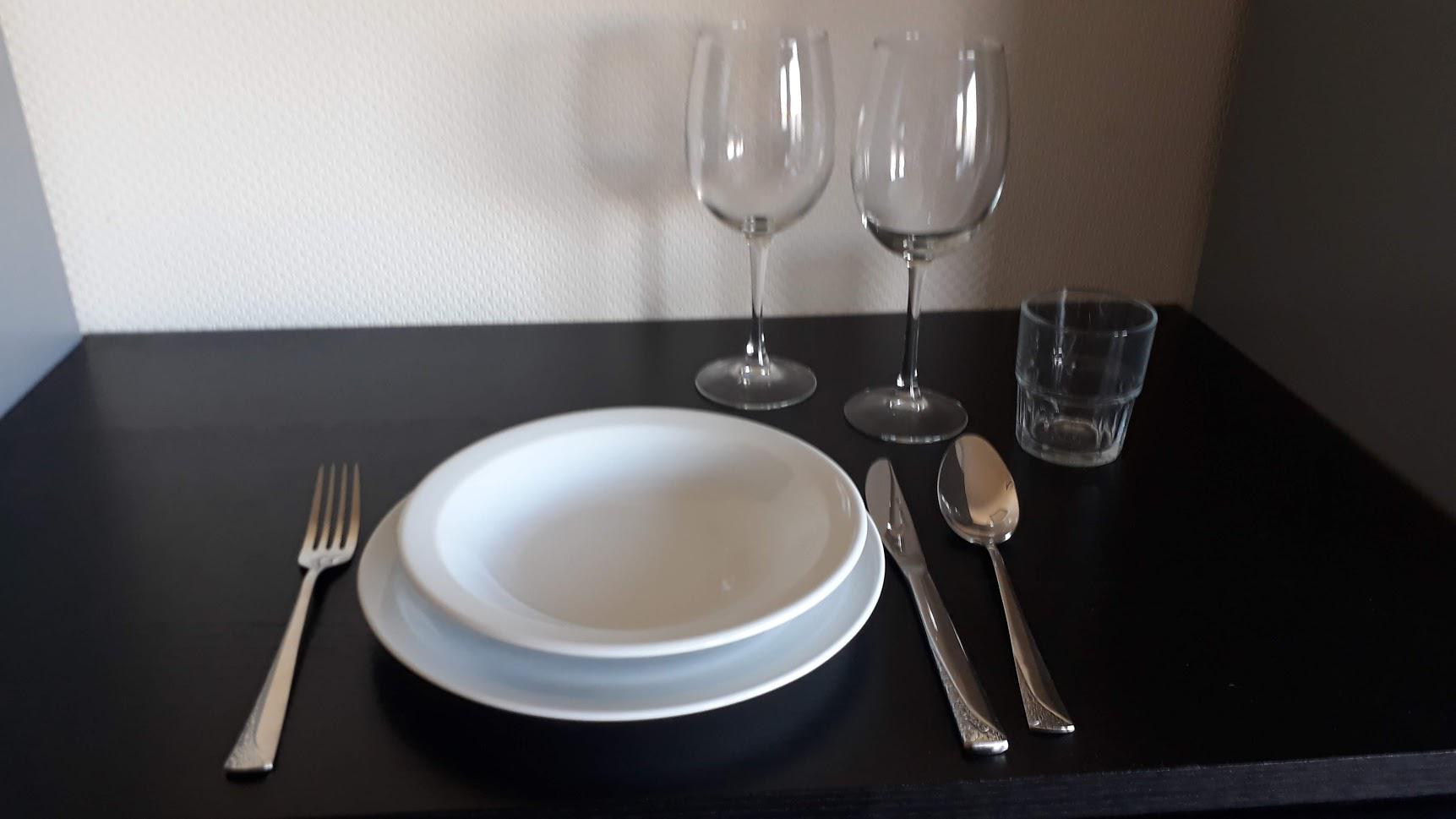 huren van borden, huren van bestek, huren van glazen